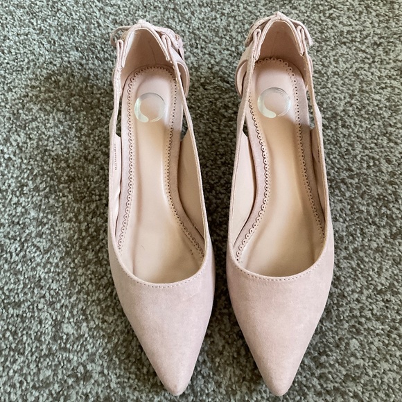 Journee Collection Suede like material peachy pink shoe. - Picture 1 of 4